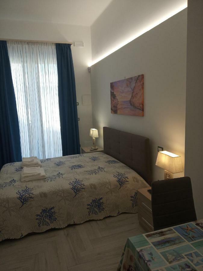 Acquazzurra Affittacamere Torre Lapillo Exterior foto